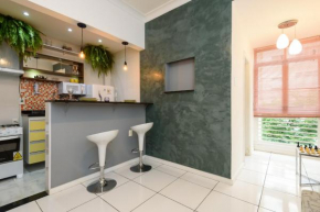 Pineapples BRX704 - Apartamento em Copacabana 250m da Praia de Copacabana